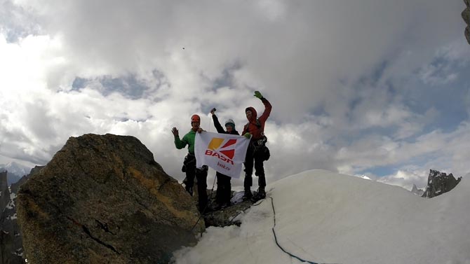 Tangra Tower (5820 m) first climb