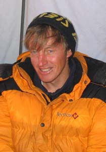 альпинист Денис Урубко